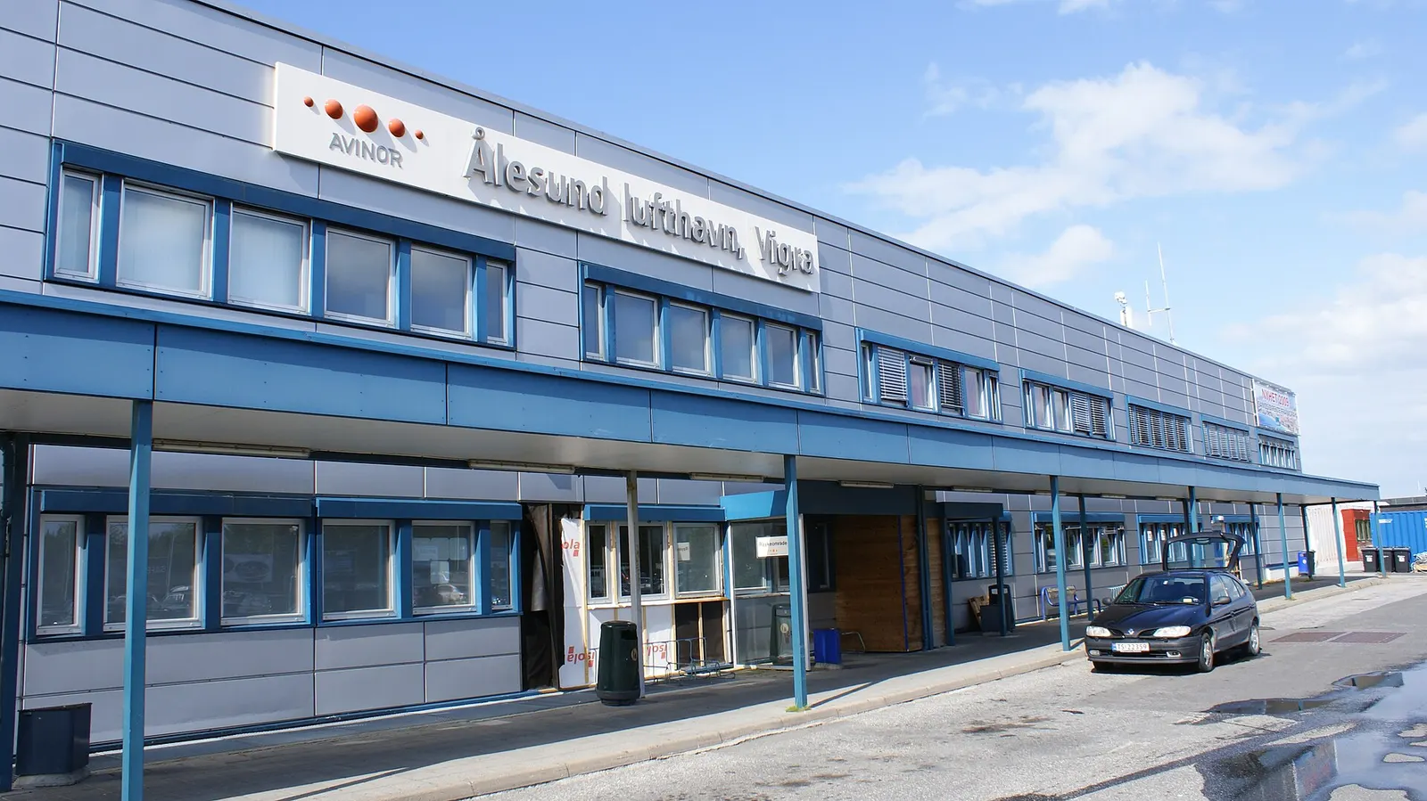 Ålesund Airport Vigra terminal exterior facade