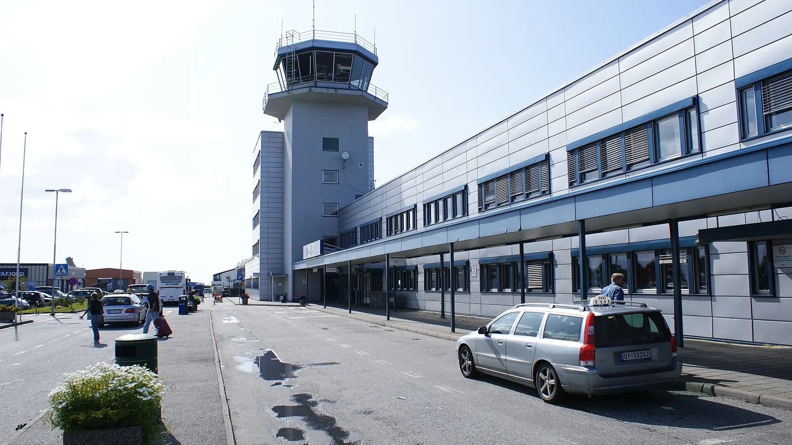 Ålesund Airport Vigra terminal building exterior