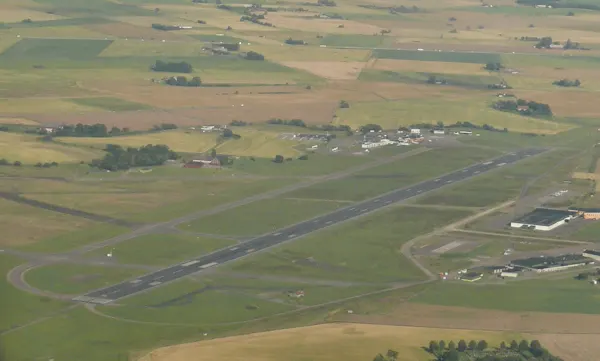 Terminal and apron at Ängelholm–Helsingborg Airport in 2007
