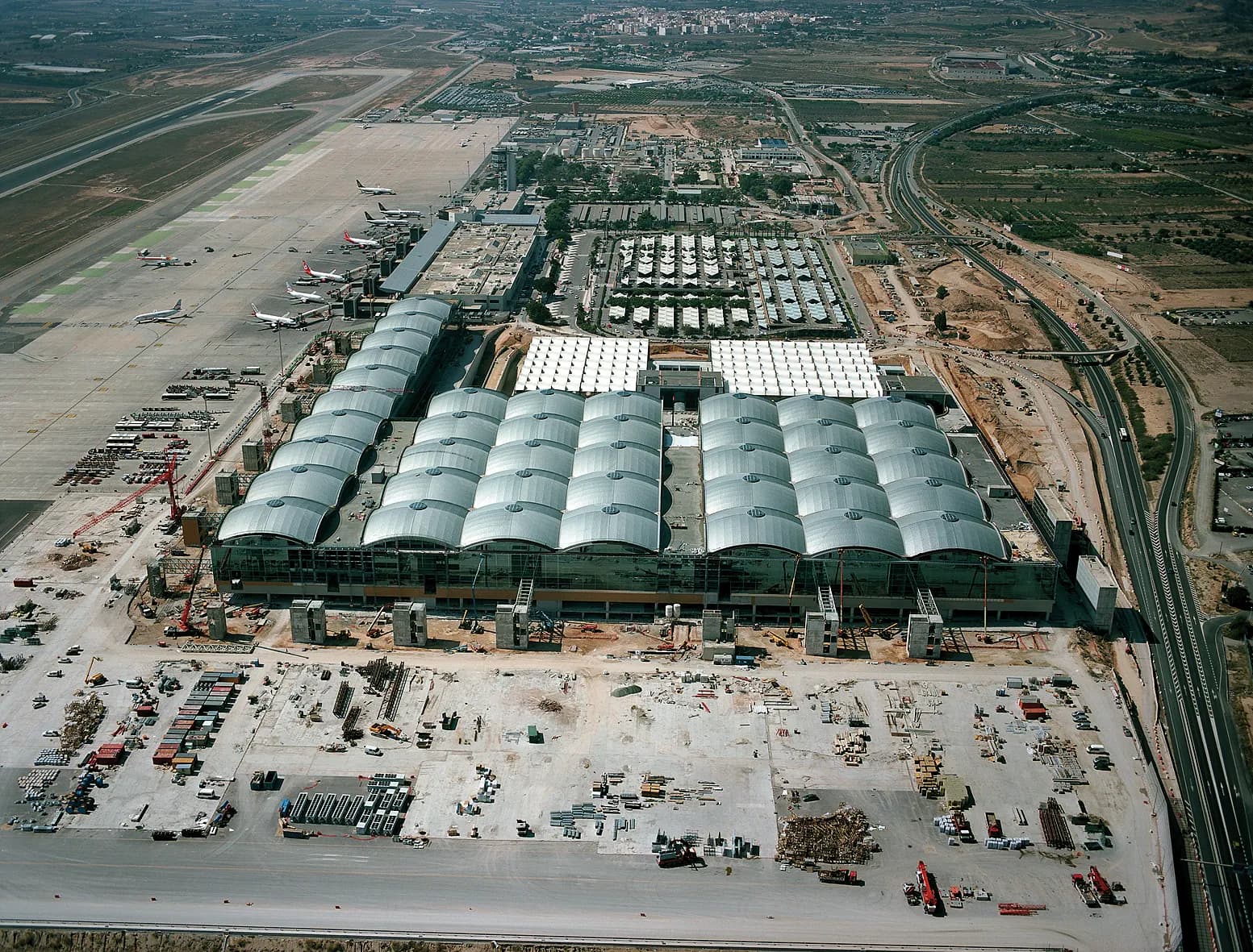 New Area Terminal (NAT) at Alicante Airport shortly after opening