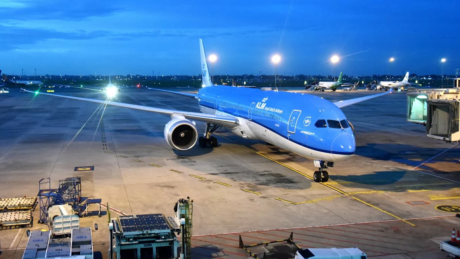 KLM Boeing 787-9 PH-BHI Lavendel / Lavender arriving at Terminal 3, Soekarno–Hatta International Airport (CGK/WIII) near Jakarta, Indonesia, at the end of a flight from Amsterdam Airport Schiphol (AMS/EHAM), Netherlands, and Kuala Lumpur International Airport (KUL/WMKK), Malaysia, as KL809