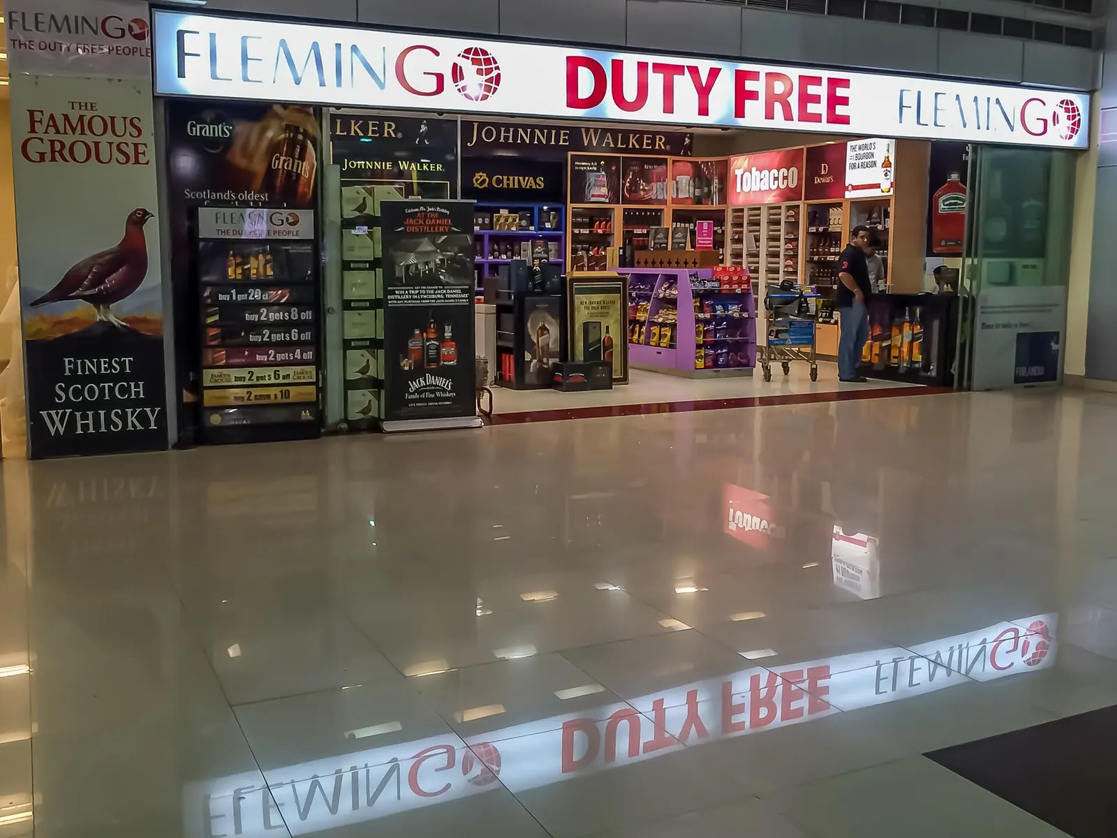 Duty-free store at Sri Guru Ram Dass Jee International Airport, Amritsar, India
