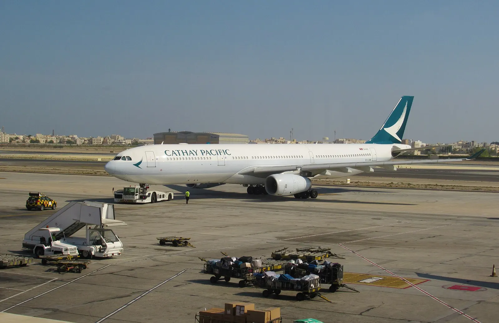 MSN: 1239 / Delivery: 30 Jul 2011 / Location: Bahrain International Airport - BAH / Flight time: 0:55