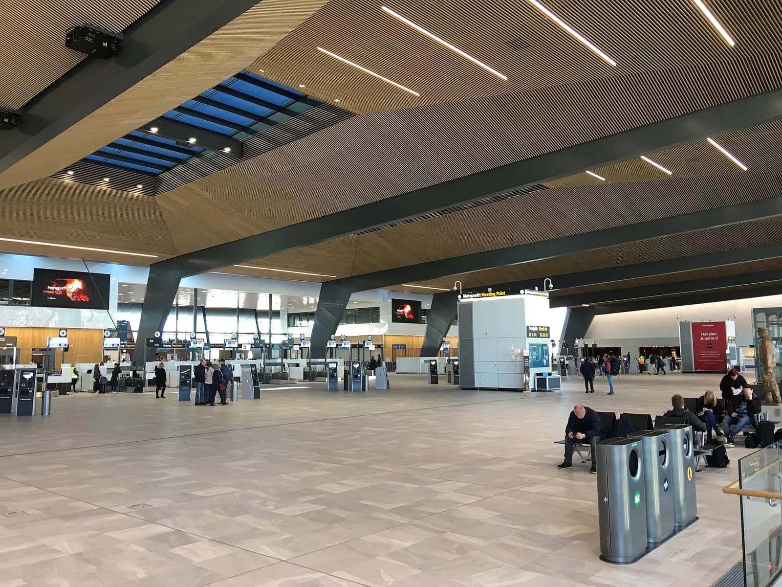 Bergen Airport, BGO (Bergen Lufthavn, Flesland) – Terminal 3 (opened 2017) – Departure/check-in area (avgangshallen). Bergen, Norway, November 2017.
