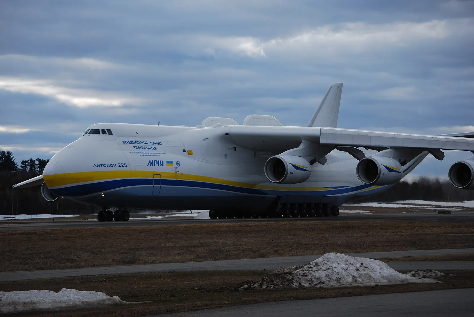 Antonov An-225 Mriya on a refueling stop at Bangor International Airport, 11 April 2015