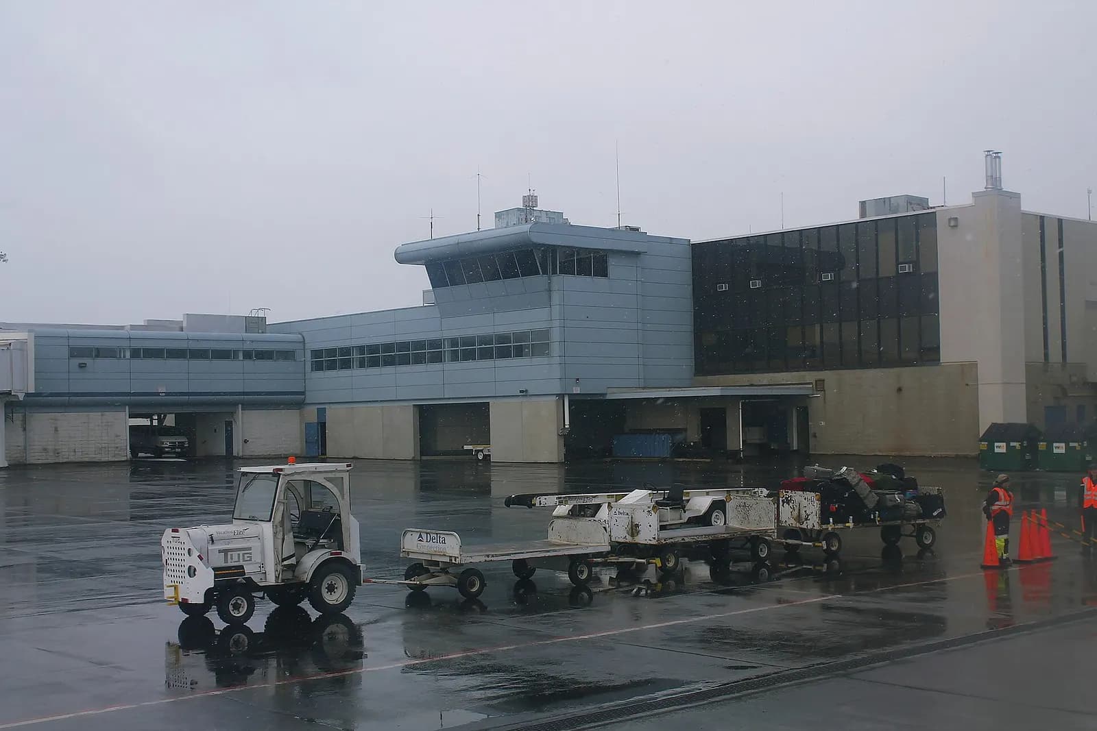 Bangor International Airport airside apron, 4 March 2013