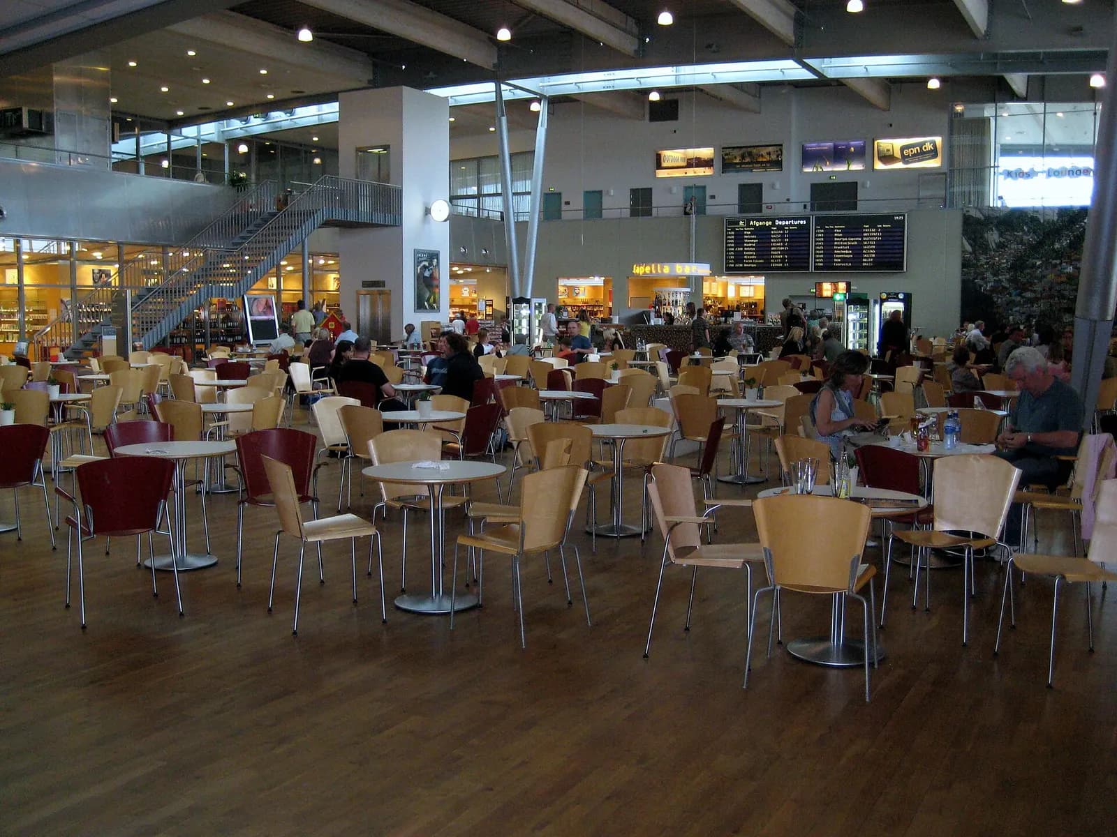 Billund Airport terminal exterior (2008)