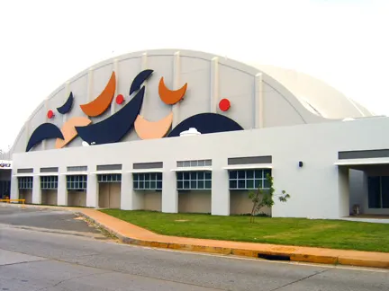 Rafael Hernández Airport terminal exterior in Aguadilla, photographed in 2006