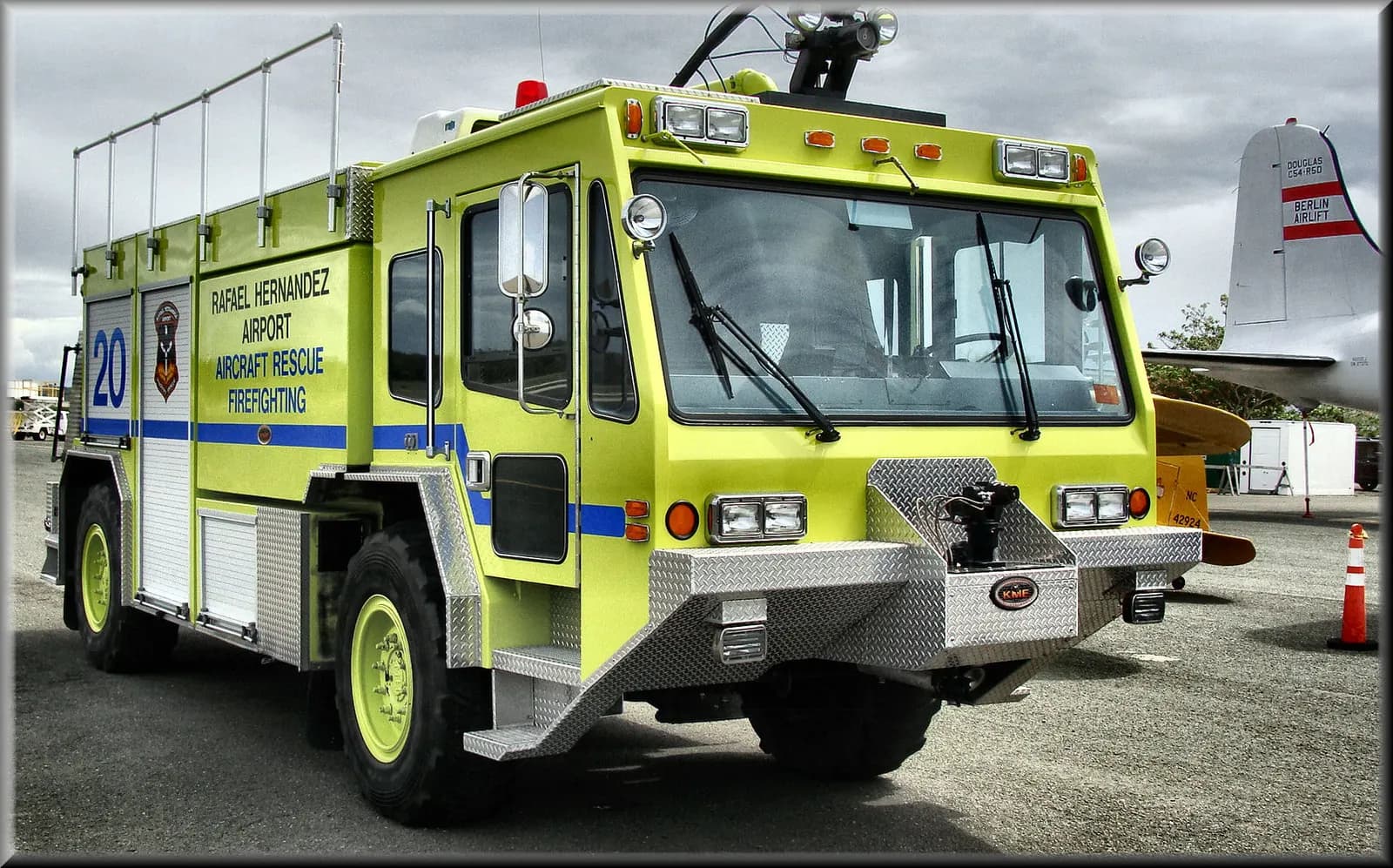 Aircraft rescue firefighting truck at Rafael Hernández Airport