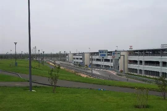 Multi-storey car park structure at Bari Airport