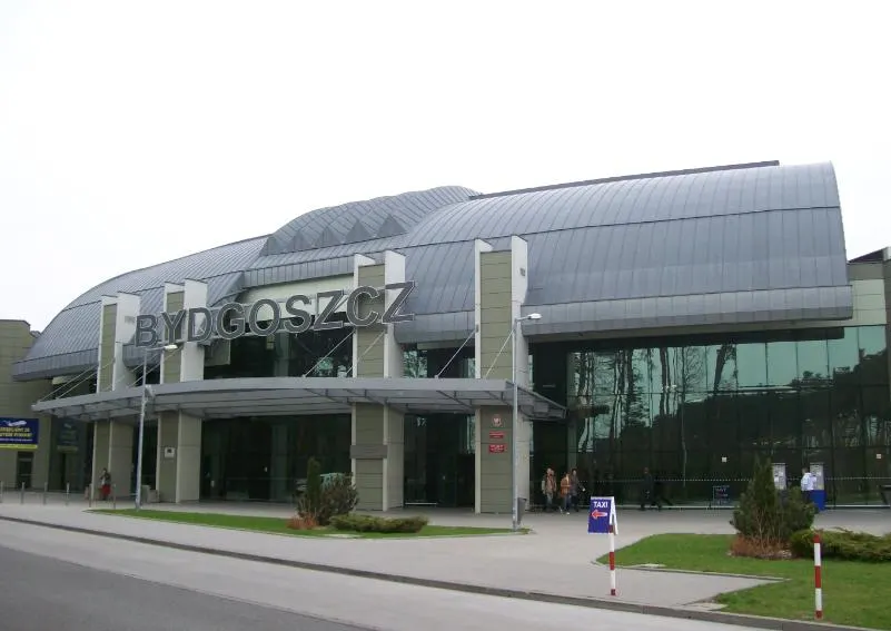 Another landside view of Bydgoszcz Airport terminal campus