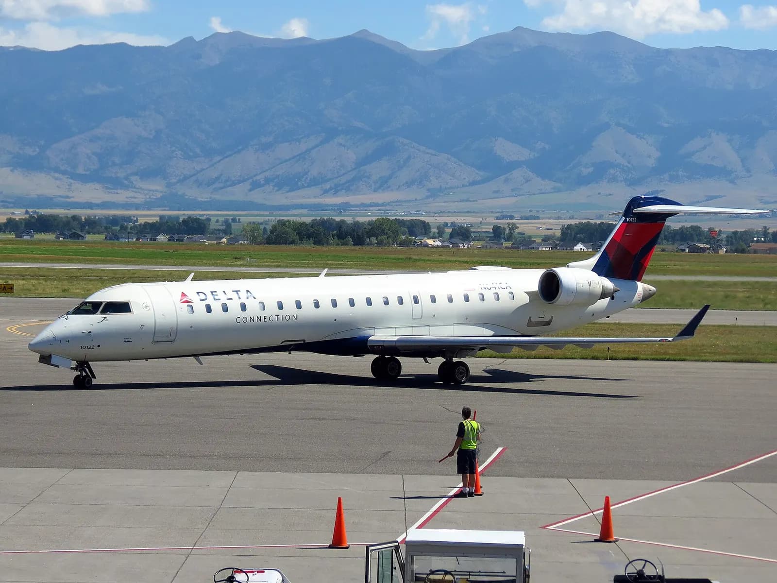 SkyWest CRJ-700 on the Bozeman Yellowstone ramp in July 2014.