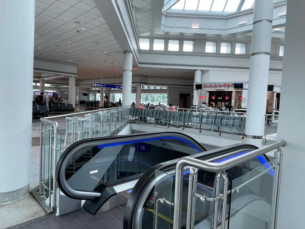 July 2022 holdroom past TSA at Columbia Metropolitan Airport