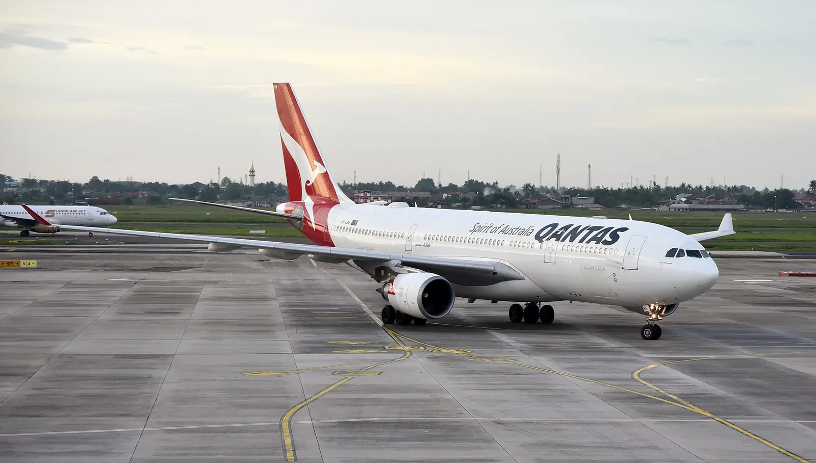 Qantas Airbus A330-201 VH-EBA Cradle Mountain taxiing towards Terminal 3, Soekarno–Hatta International Airport (CGK/WIII) near Jakarta, Indonesia, on arrival from Sydney Airport (SYD/YSSY), Australia, as QF41