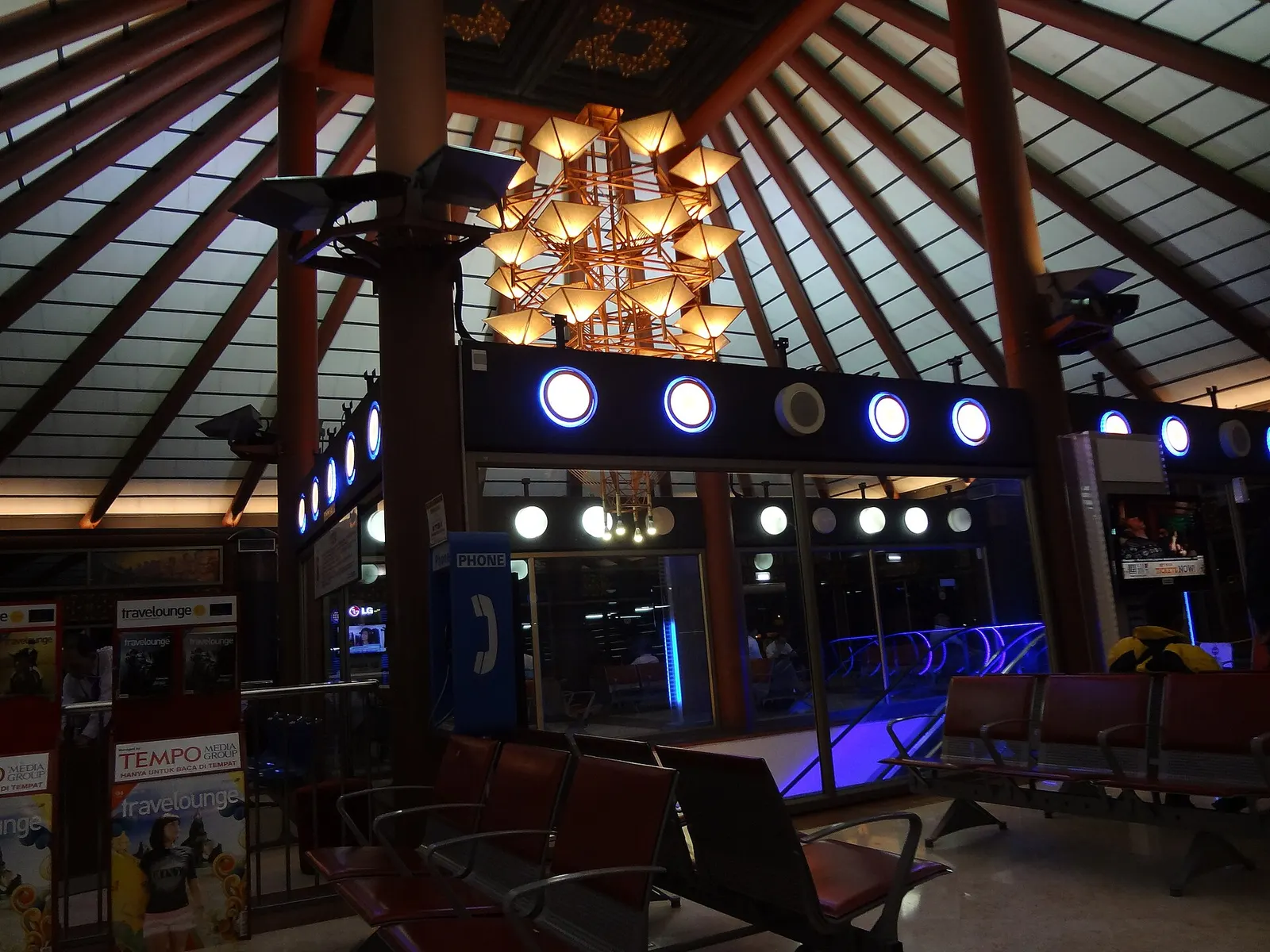 The gate lounge of Soekarno-Hatta International Airport (Terminal2, GateD5)