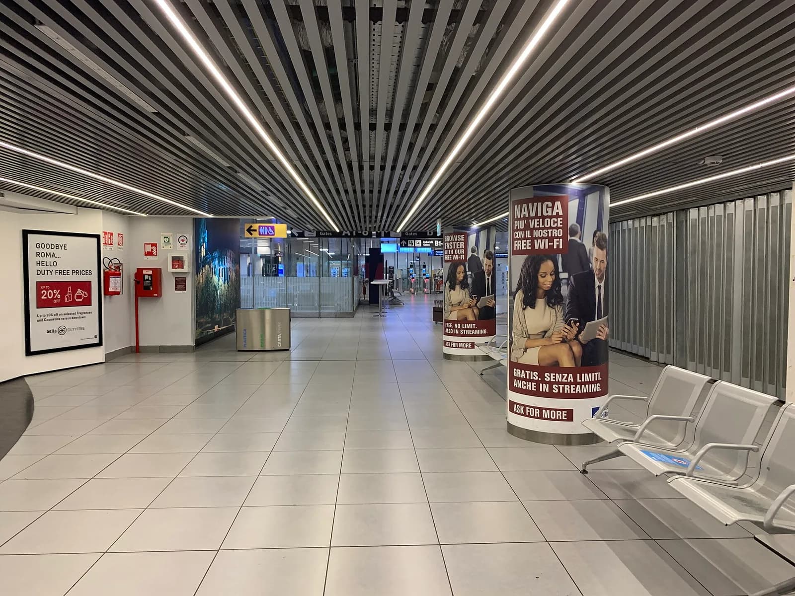 Ciampino terminal interior / departures 2021