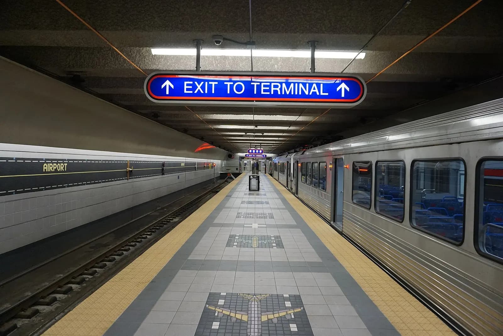 Cleveland Hopkins International Airport Station in Cleveland , Ohio ( United States ).