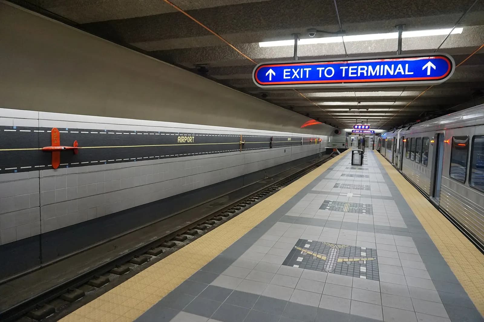 Cleveland Hopkins International Airport Station in Cleveland , Ohio ( United States ).