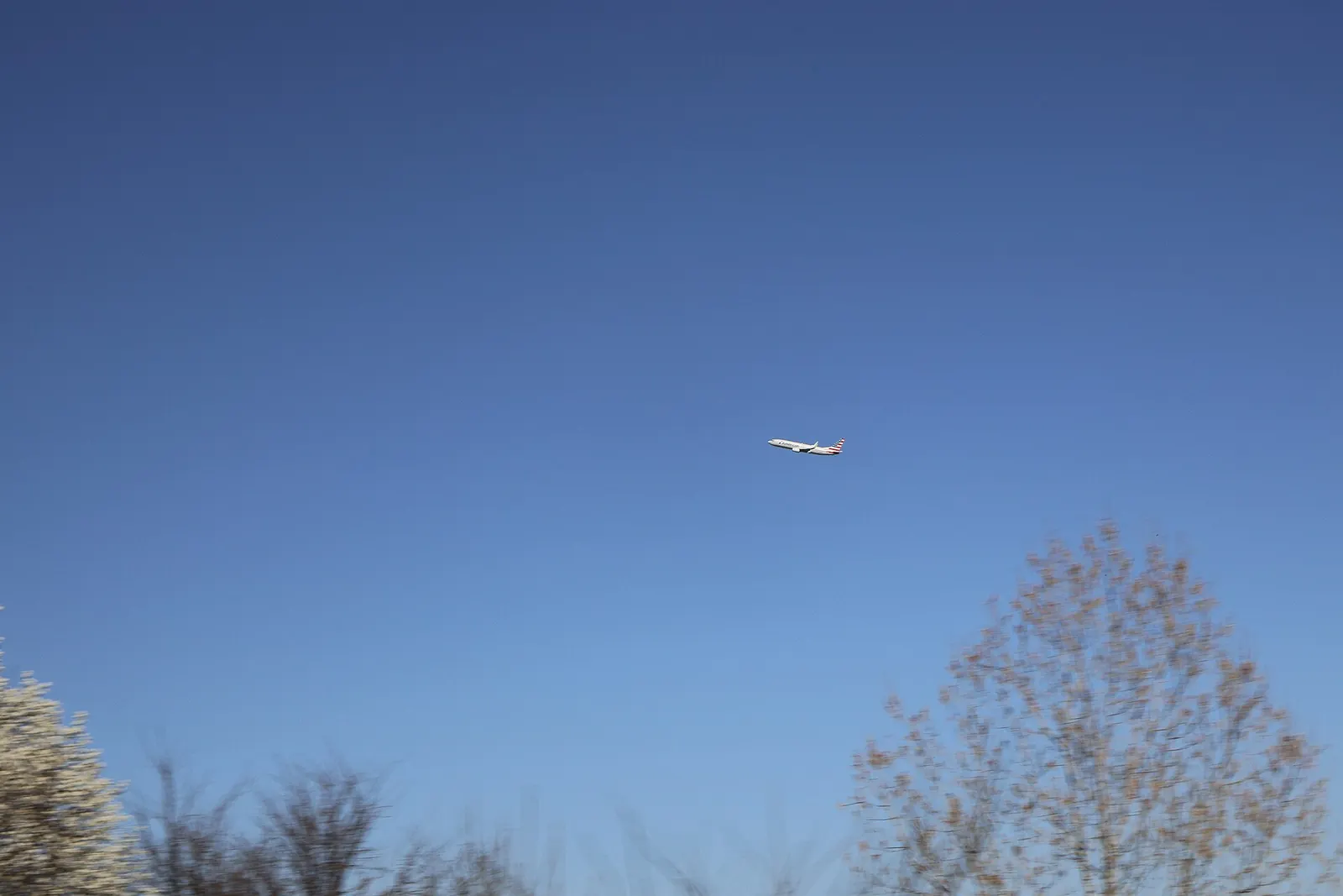 American Airlines Boeing 737 Taking-off from Charlotte Douglas International Airport in Mecklenburg County, North Carolina.