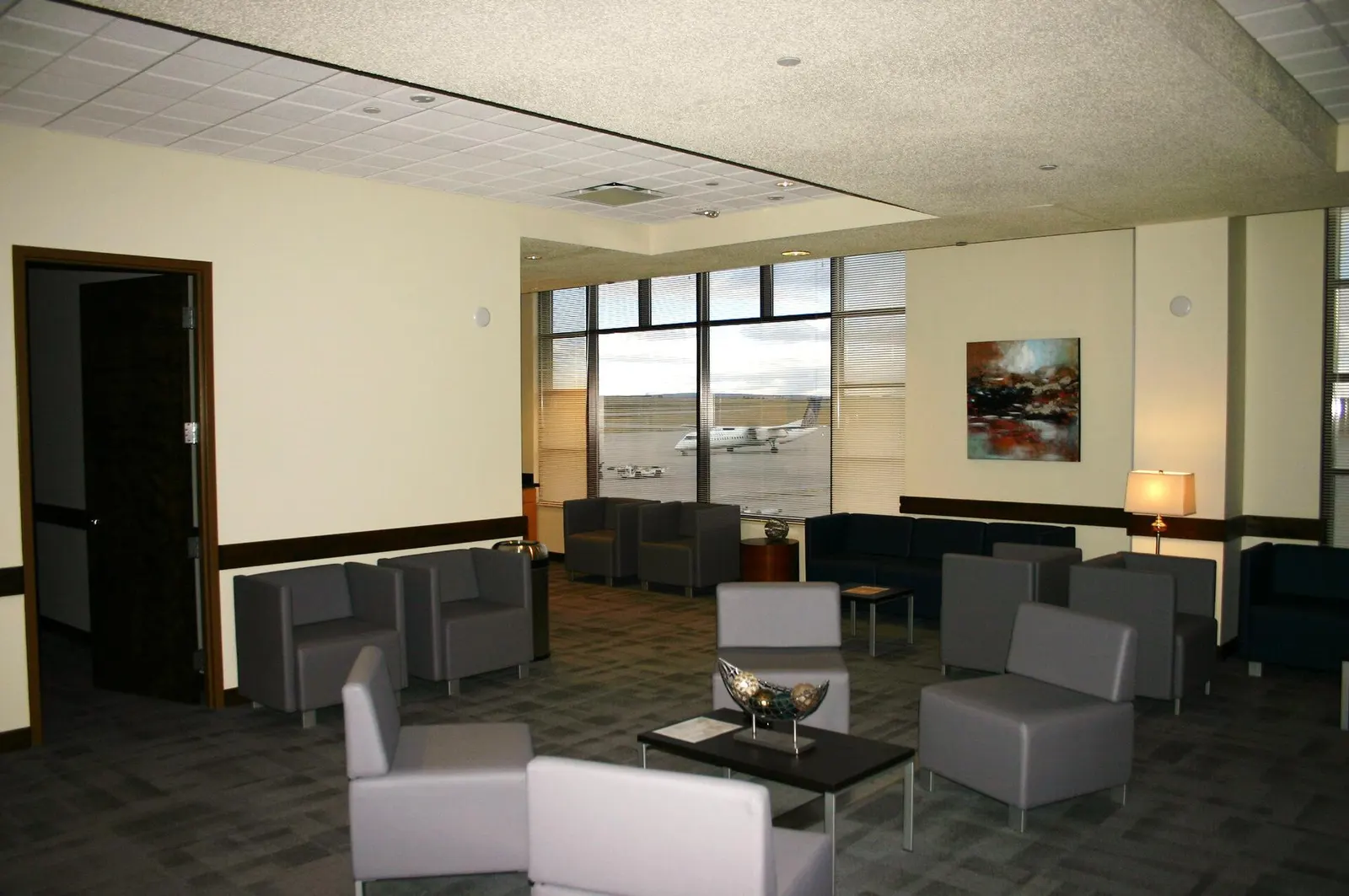 Interior of the former Freedom Financial Premier Lounge at Colorado Springs Airport in November 2014.