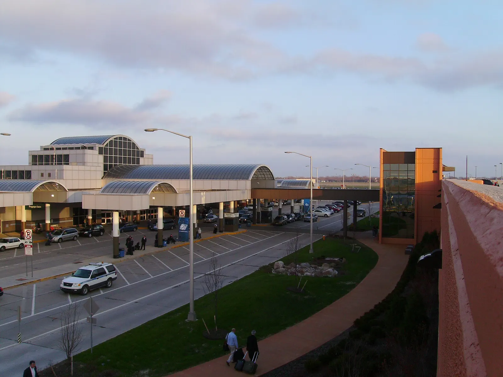 March 2011 view of the Dayton International Airport terminal building seen from atop the parking garage.