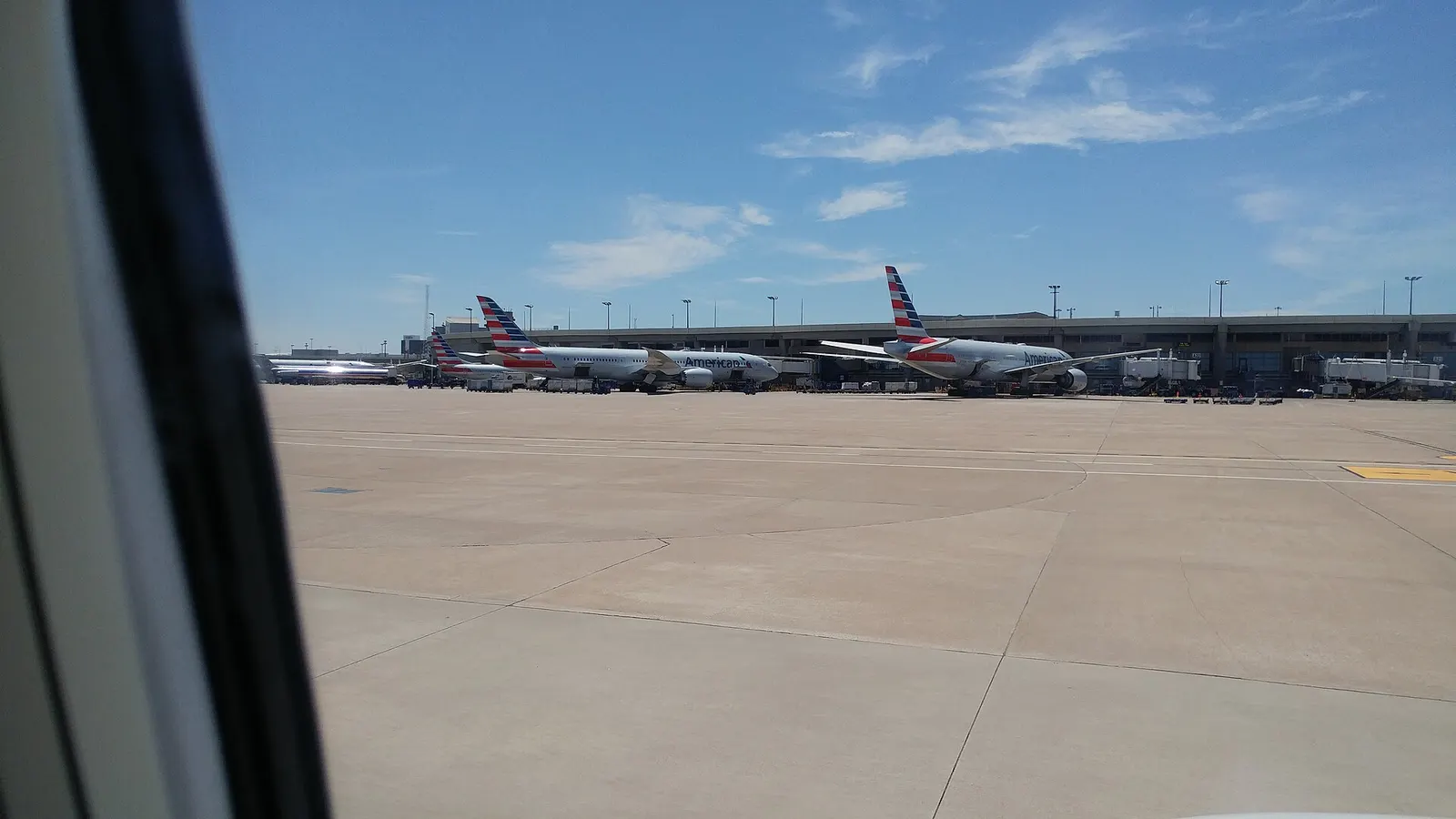 American Airlines Boeing 787 N829AN and Boeing 777 at Dallas/Fort Worth International Airport