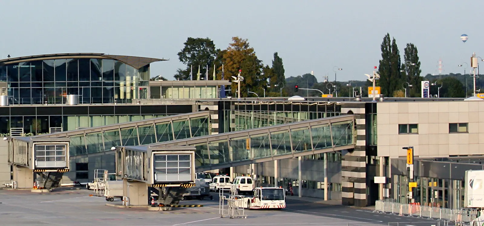 West side of the terminal after the expansion-2008