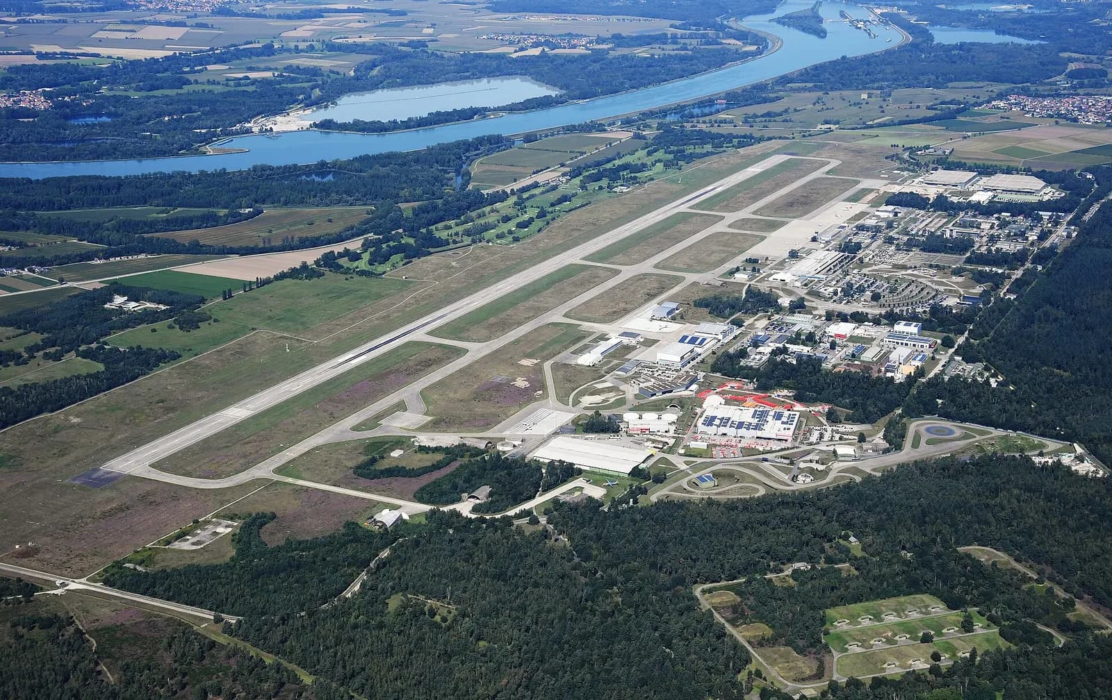 Aerial image of the Karlsruhe/Baden-Baden airport