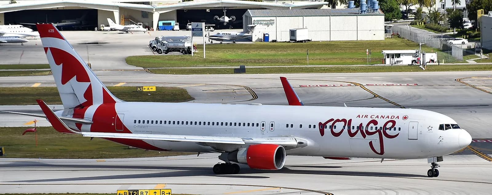 Boeing 767/3W of Air Canada Rouge at Ft. Lauderdale,(Hollywood,) Inter'l. - FLL,Florida, U.S.A., 11/02/17.