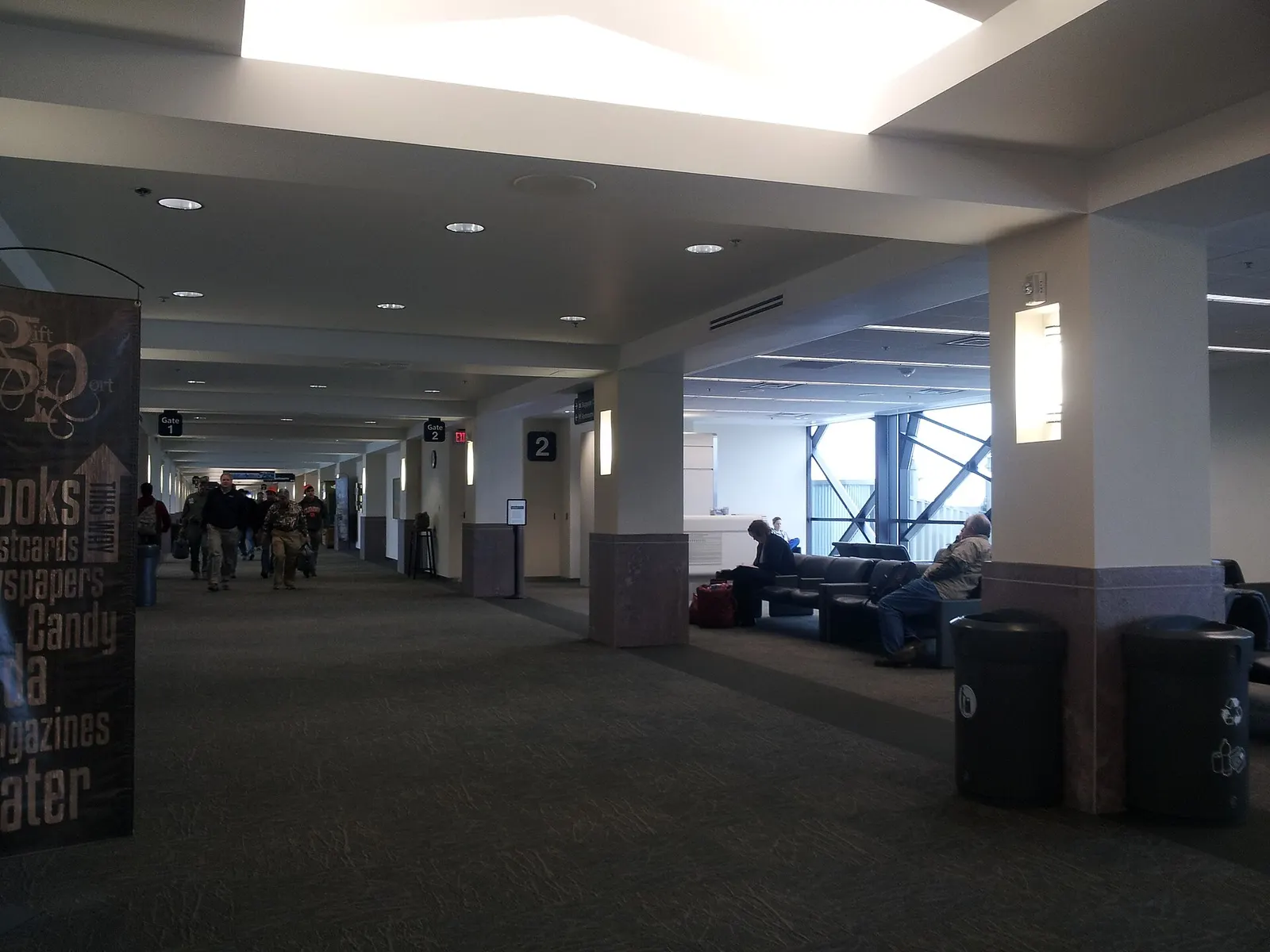 October 2013 second landside angle of the Sioux Falls Regional Airport terminal.