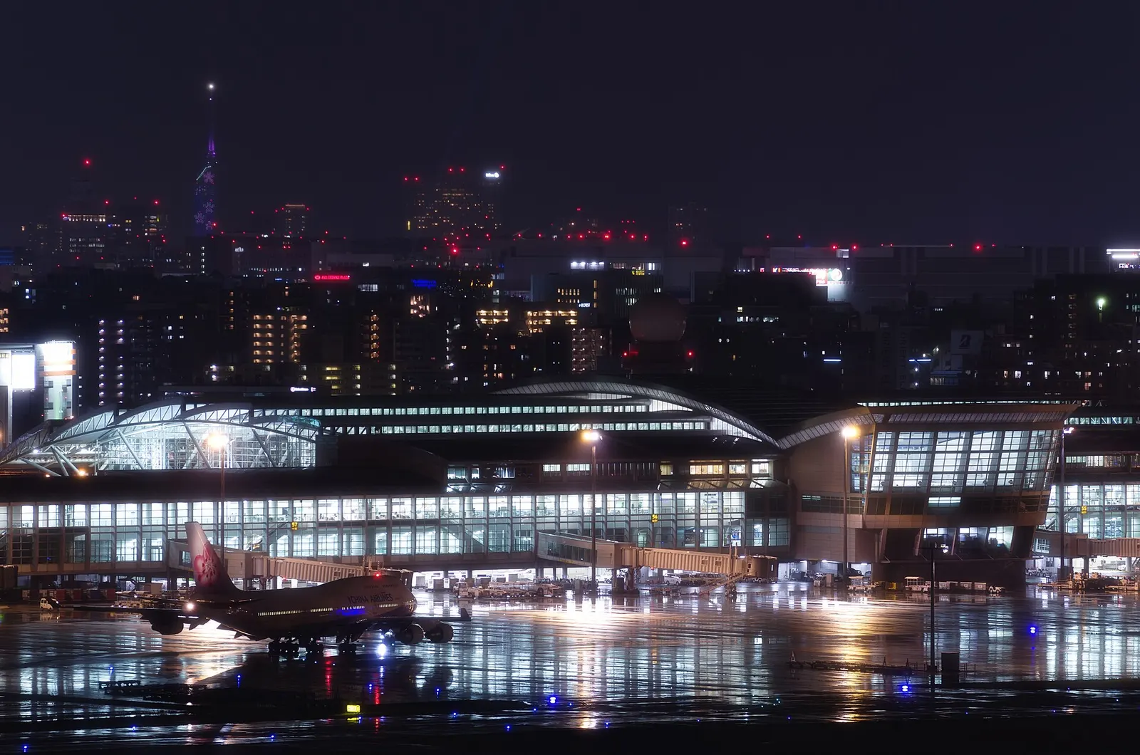 Fukuoka Airport International Terminal by night.