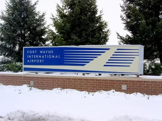 Historic December 2007 entrance sign for Fort Wayne International Airport — not the 2026 terminal facade
