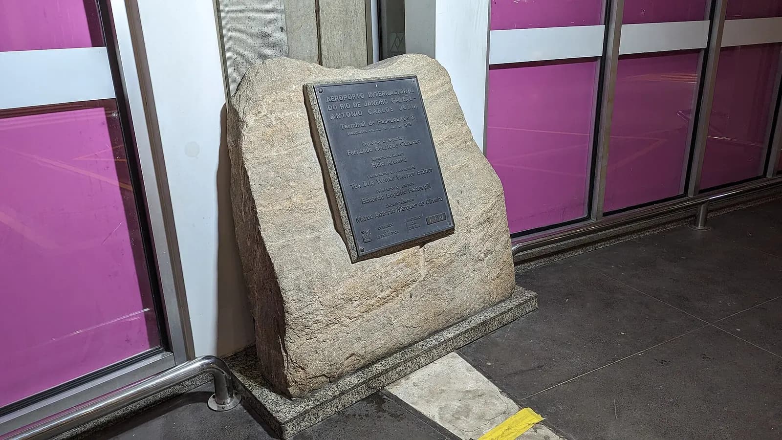 Commemorative placque celebrating the inauguration of Terminal 2 of Rio de Janeiro/Galeão Airport (GIG) in 20 July 1999.