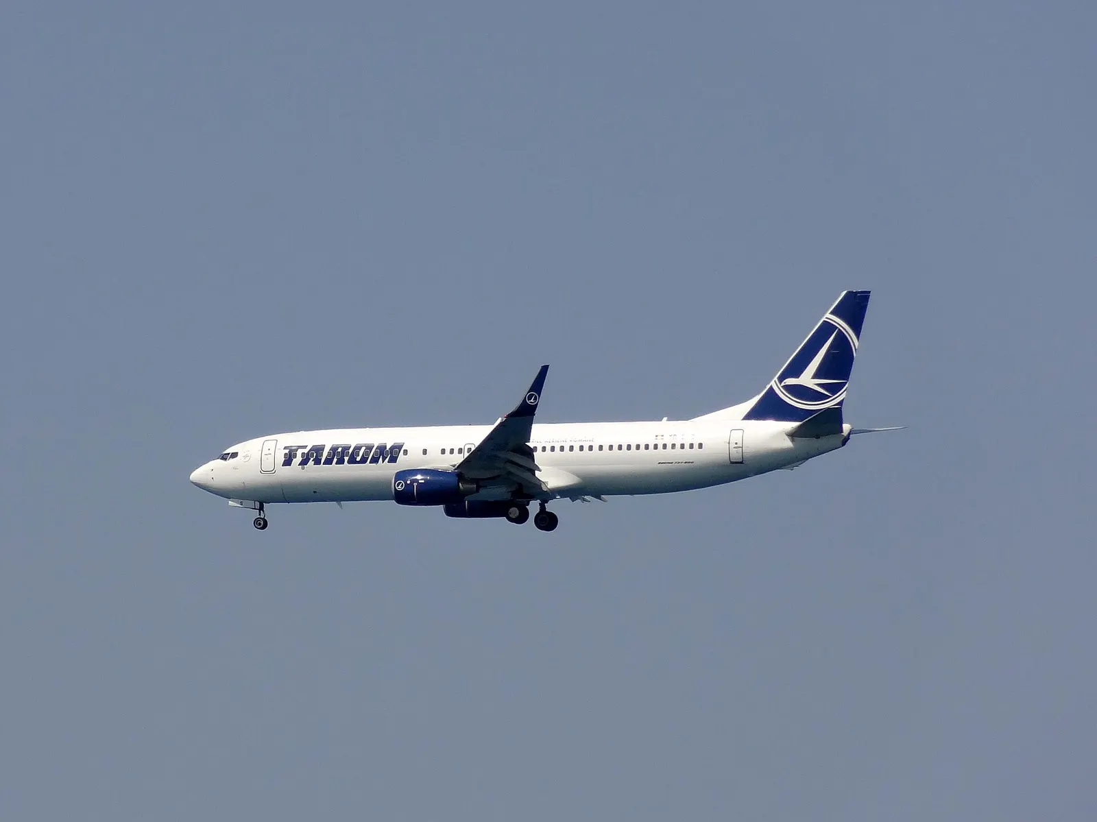 Boeing 737 of Tarom arriving at Heraklion Airport, Crete