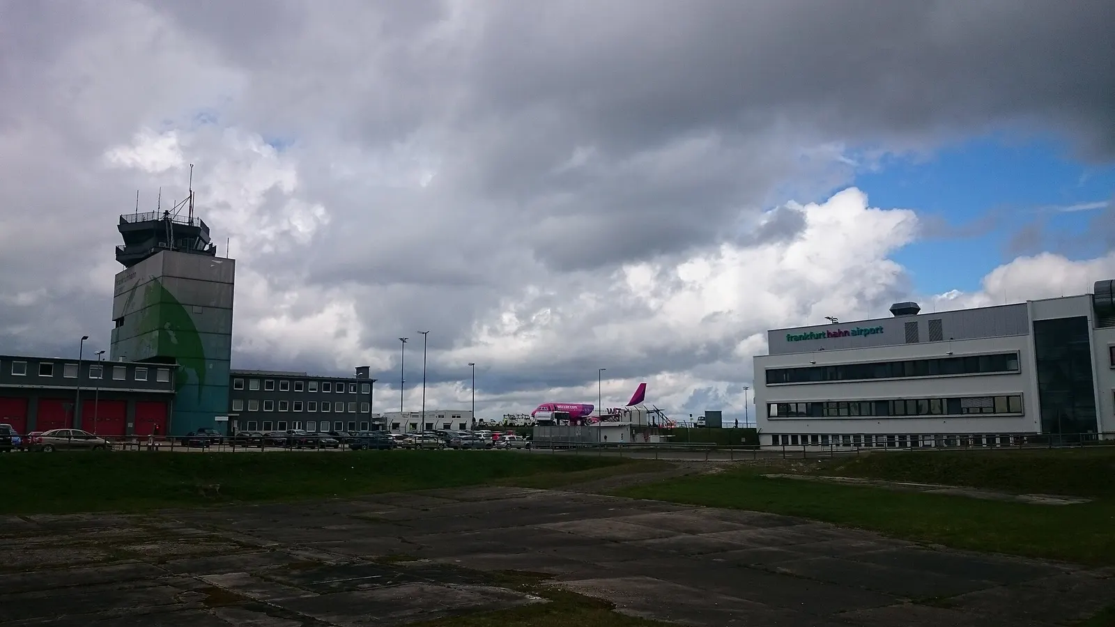 Control tower and terminal at Frankfurt-Hahn Airport