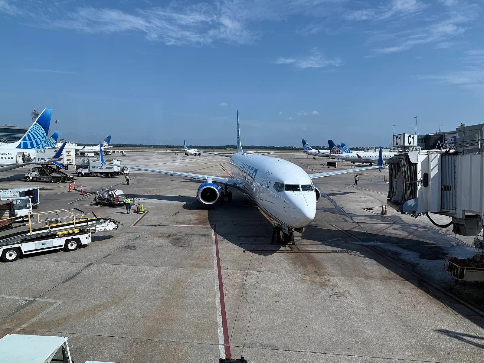A United Airlines Boeing 737-900 taxiing to gate C1 at George Bush Intercontinental Airport in Houston, Harris County, Texas