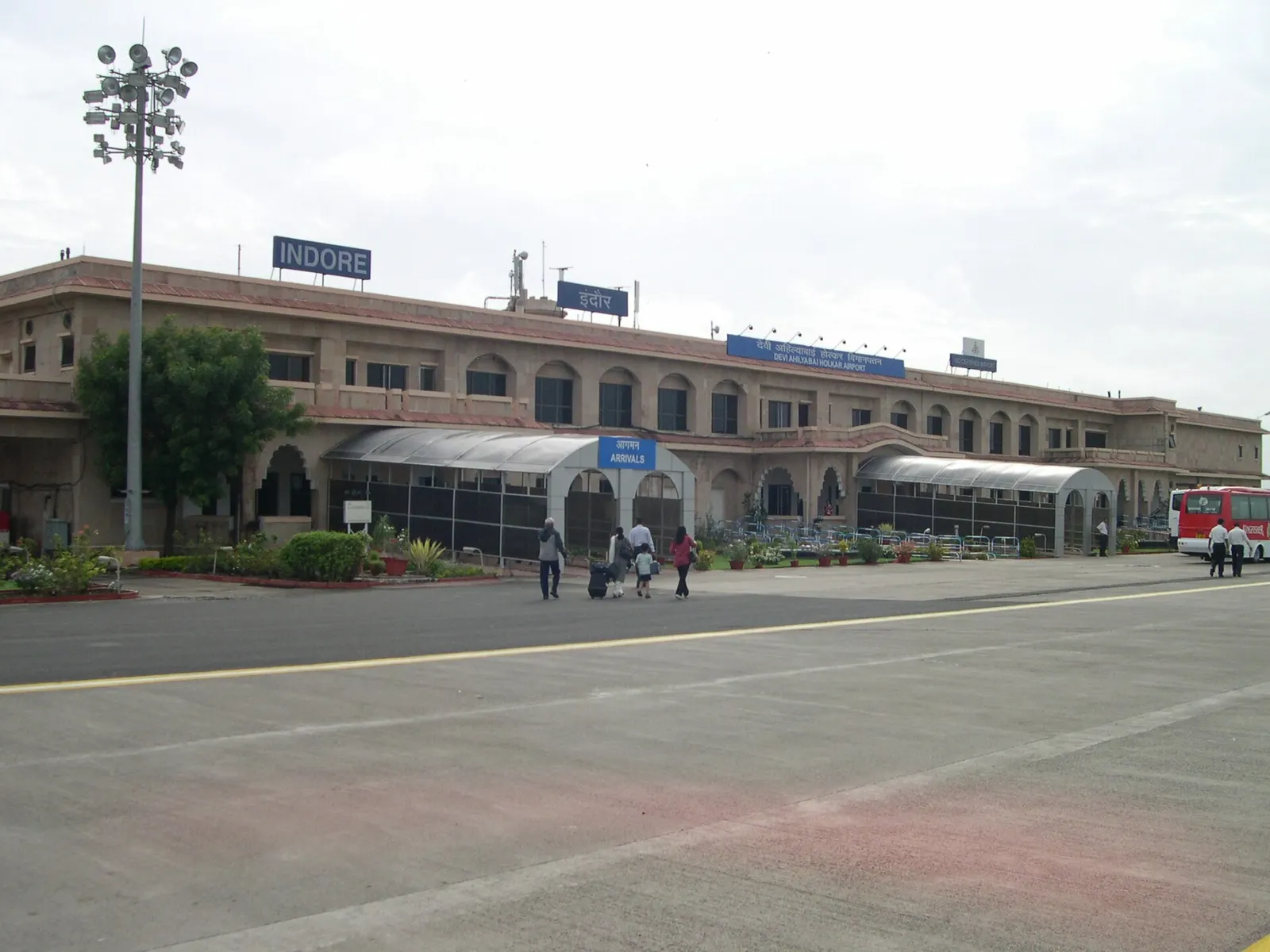 Arrivals facade of Devi Ahilya Bai Holkar Airport in Indore