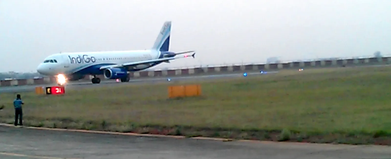 IndiGo Airbus A320 taxiing toward runway 31 at Birsa Munda Airport, Ranchi
