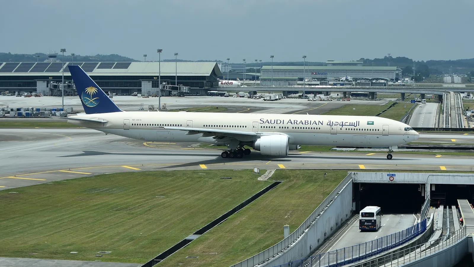 Saudia Boeing 777-368ER HZ-AK13 taxiing at Kuala Lumpur International Airport (KUL/WMKK), near Kuala Lumpur, Malaysia, on departure for King Abdulaziz International Airport (JED/OEJN), near Jeddah, Saudi Arabia, as SV829