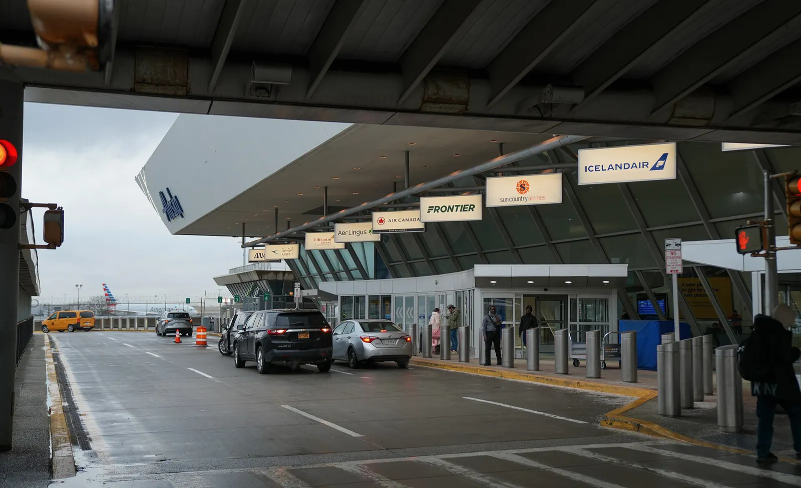 The departures drop-off area for Terminal 7 at John F. Kennedy International Airport (JFK)