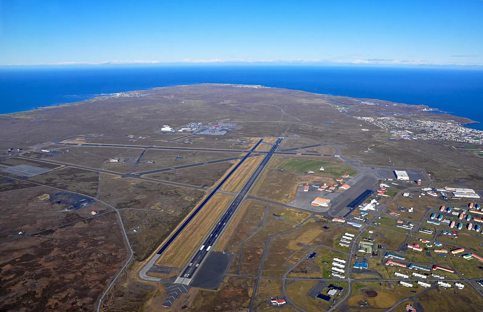 Aerial view of runways and apron at Keflavík International Airport