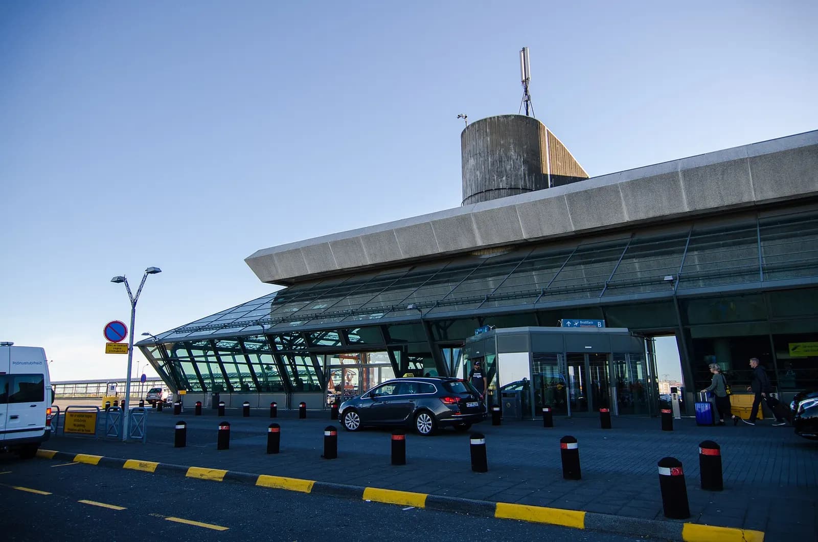 Terminal and apron area at Keflavík International Airport