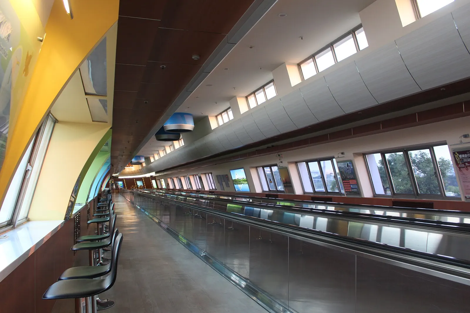 Interior hall of Kaohsiung International Airport