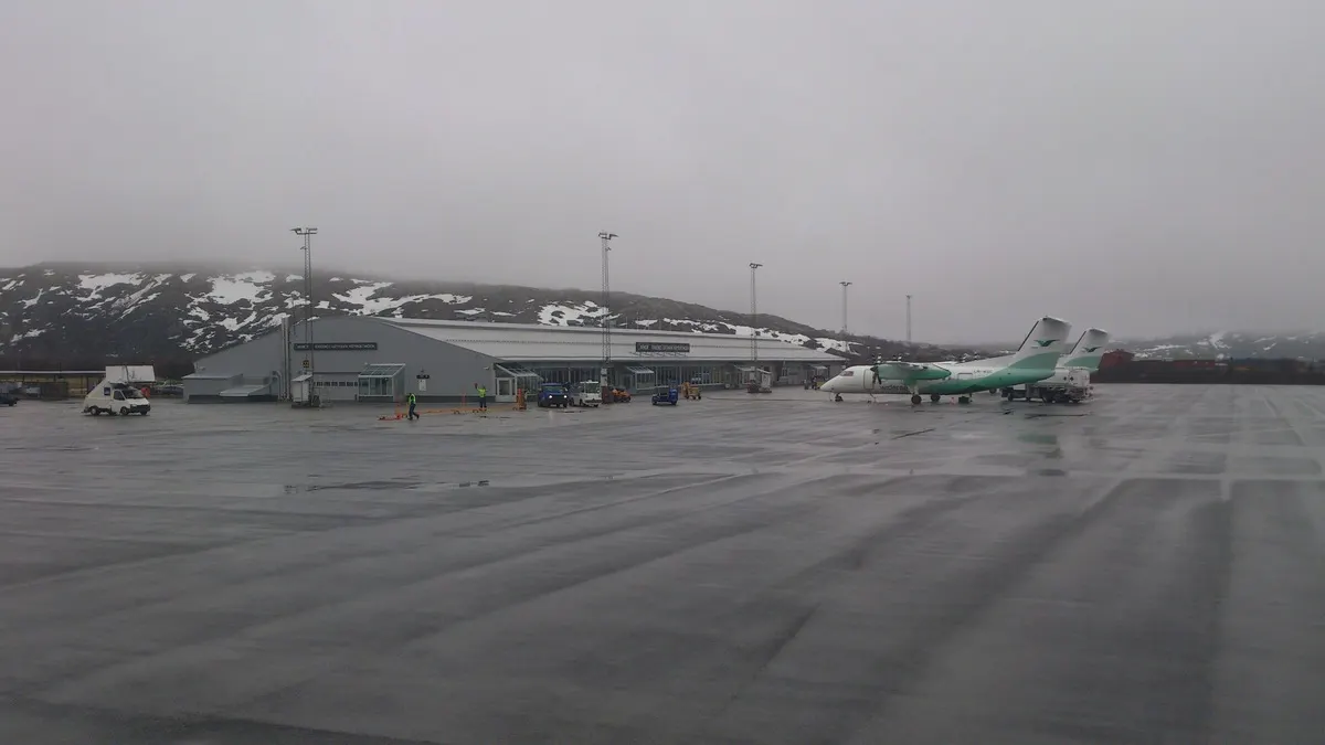 Kirkenes Airport (Høybuktmoen) overview
