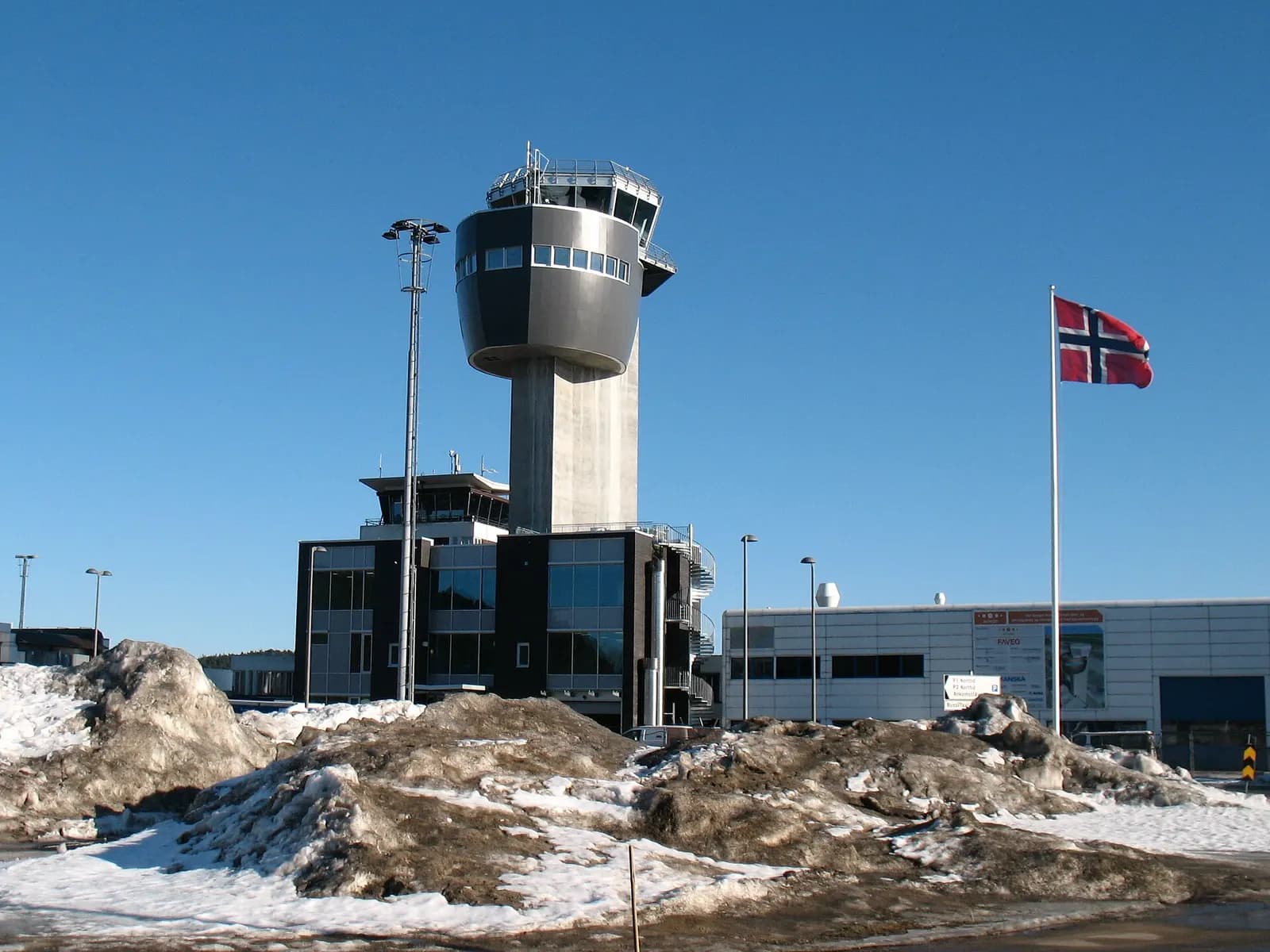 Tårnet på Kjevik flyplass.