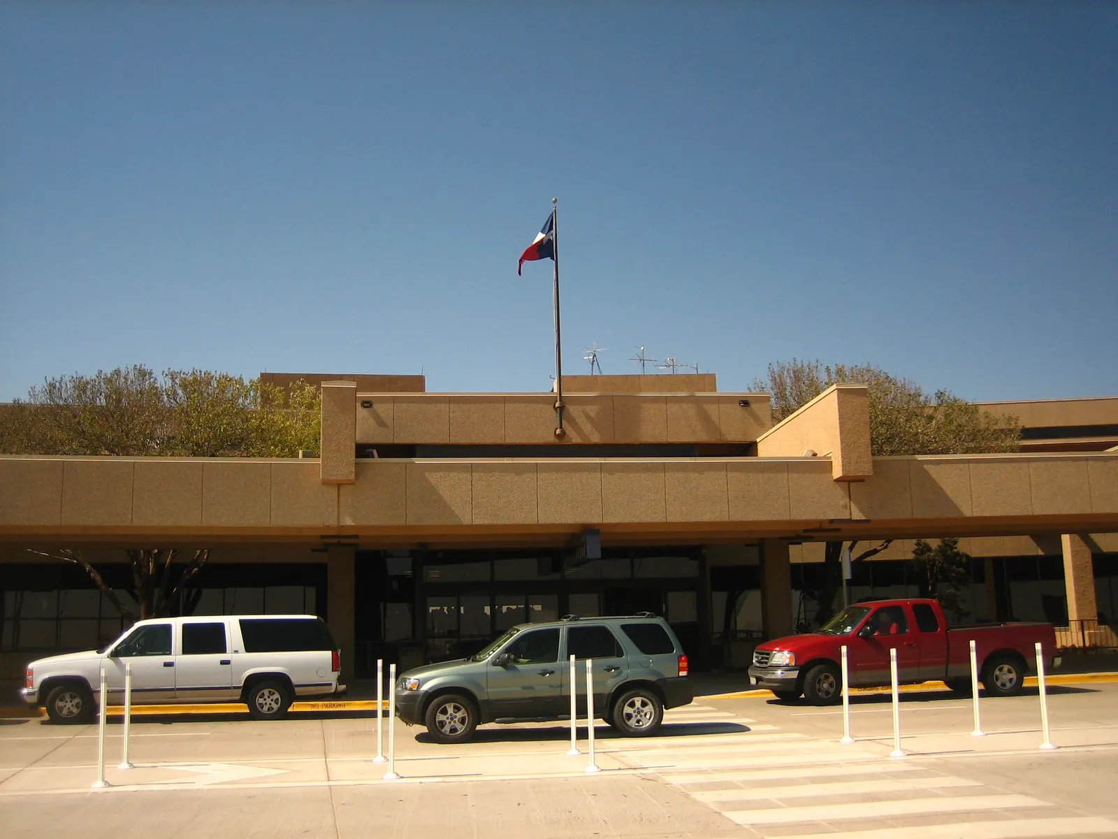 April 2009 photograph of Lubbock Preston Smith International Airport.