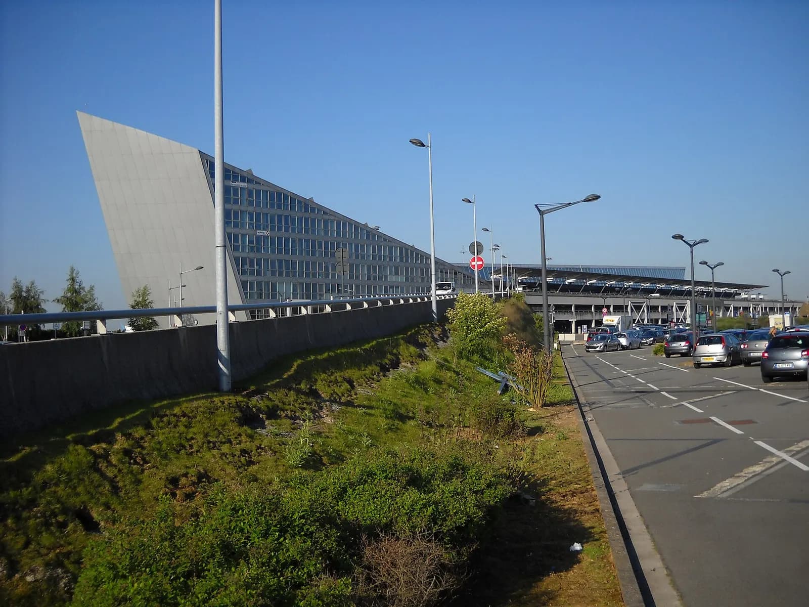 Lille-Lesquin Airport terminal exterior wide landside view