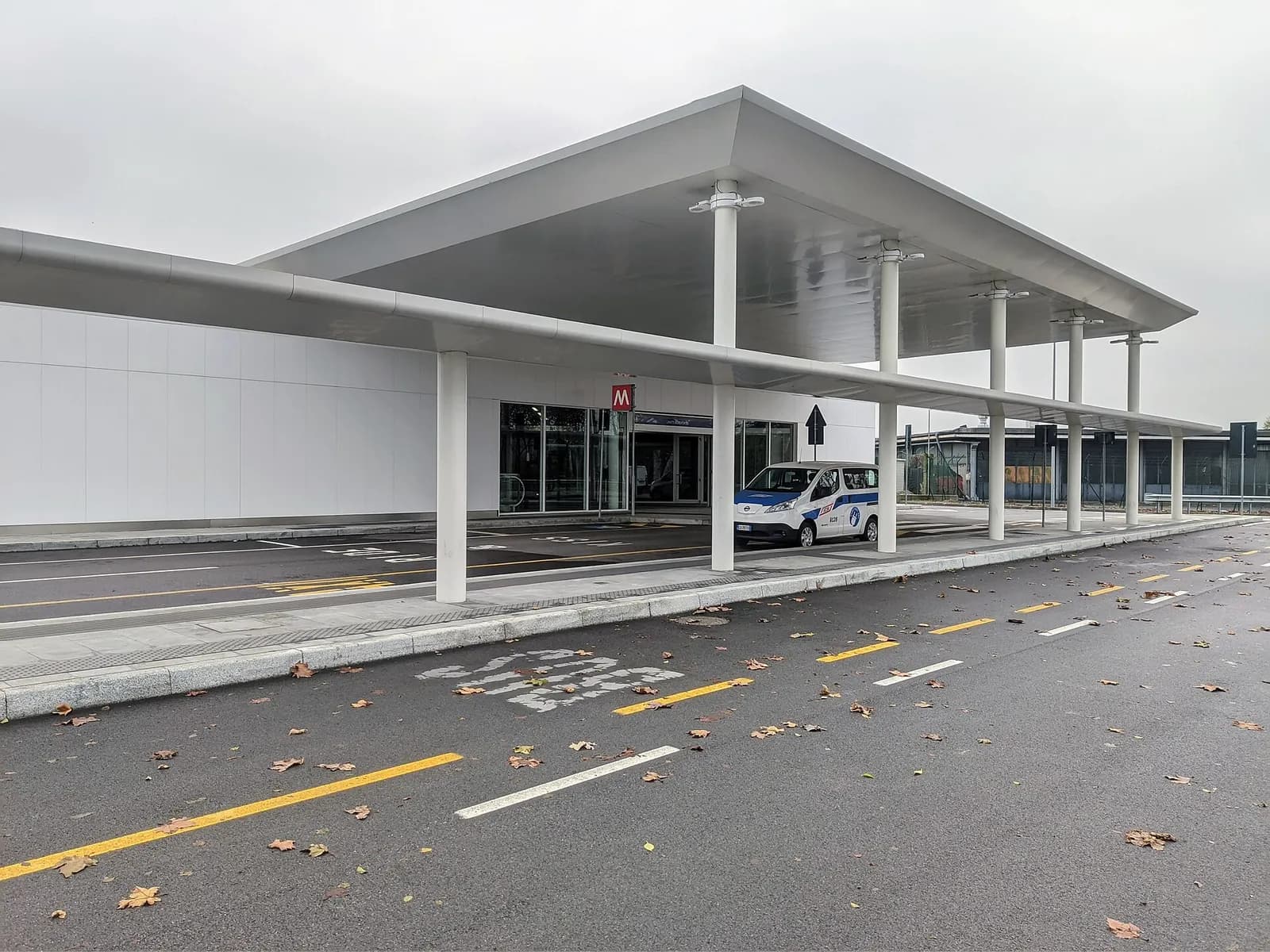 Linate Aeroporto M4, uscita Kiss&Ride