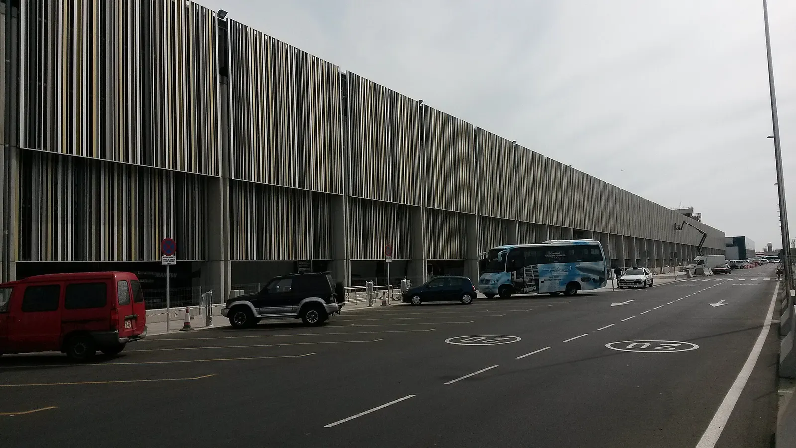 Gran Canaria Airport terminal including the 2014 landside extension