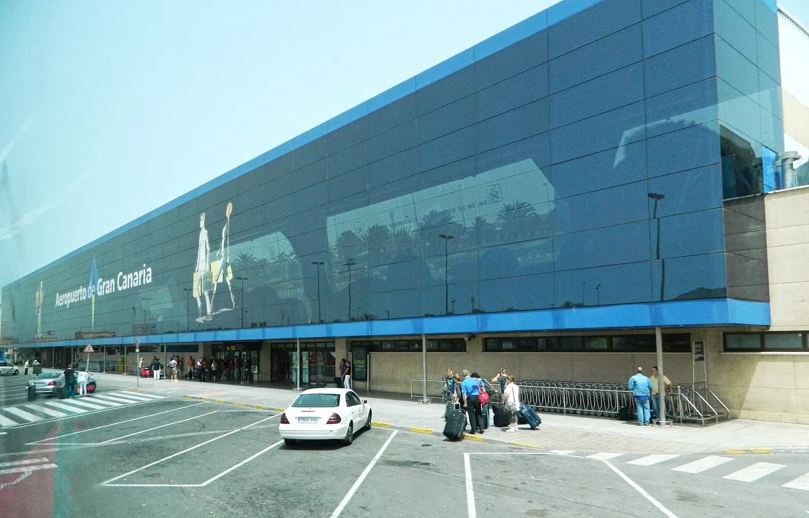 Landside passenger entrance at Gran Canaria Airport